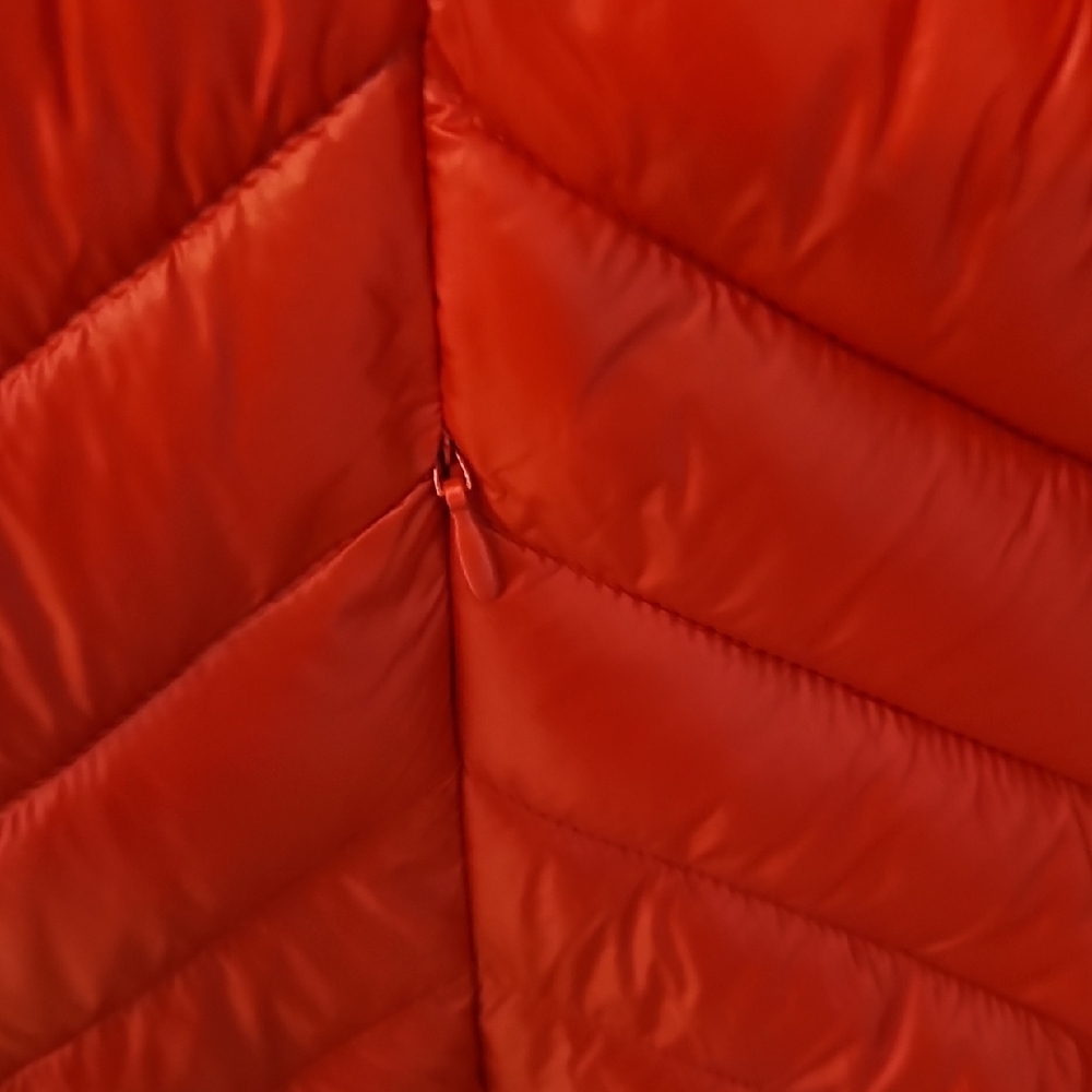 Womens Calvin Klein Quilted Vest - Vibrant Red Nwt Size M - Picture 3 of 5